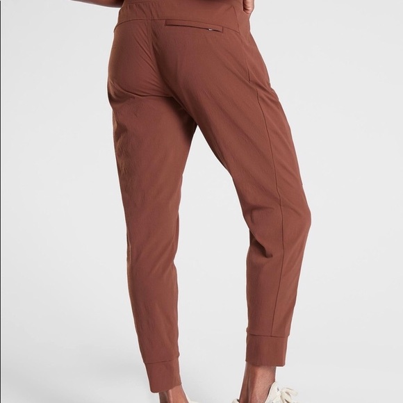Athleta Trekkie North Jogger-Cognac - Picture 2 of 4